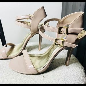 Steve Madden Strappy Pink Patten Leather heels